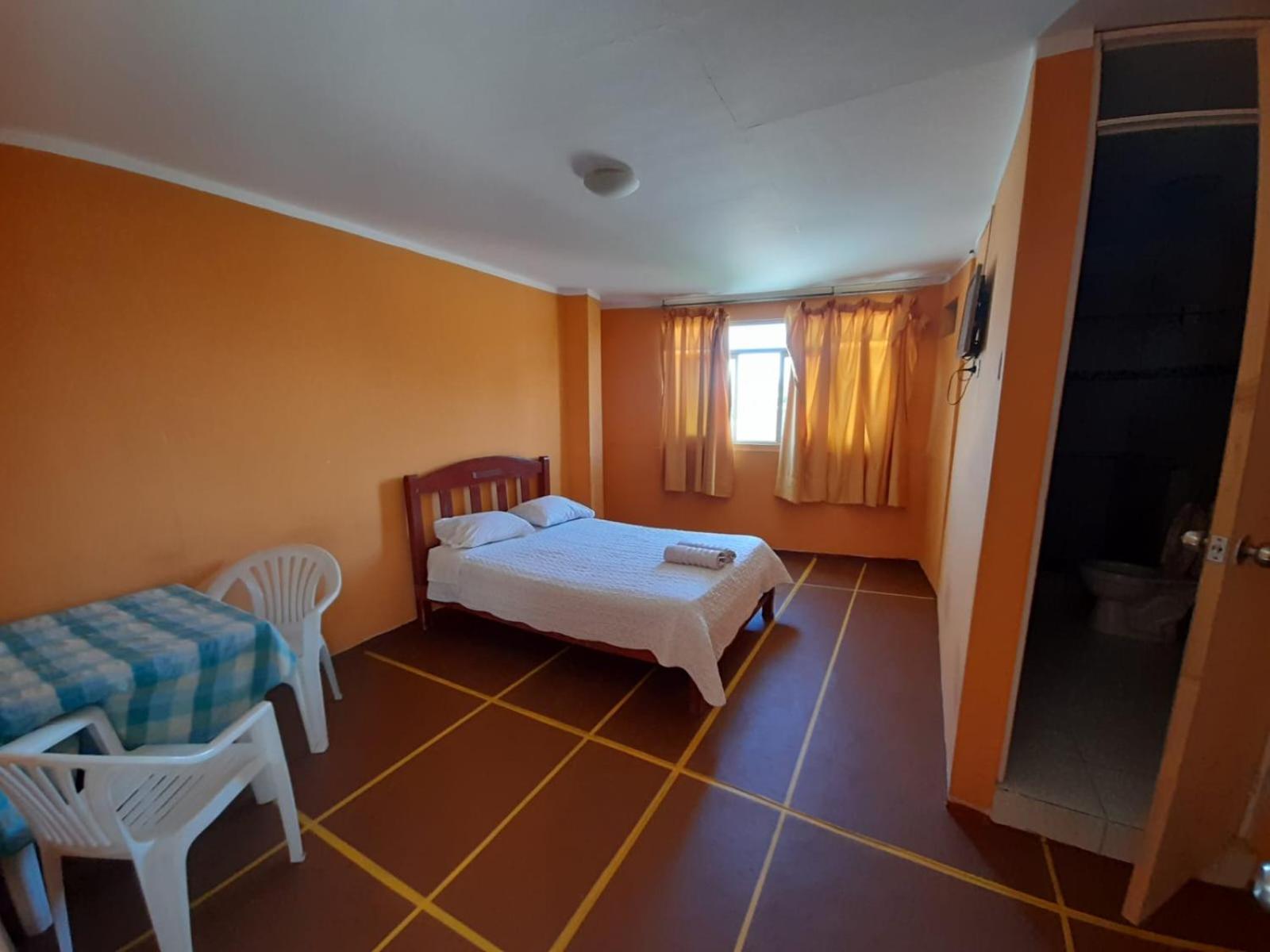 איקה Hotel Y Restaurante Roma מראה חיצוני תמונה