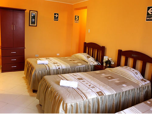 איקה Hotel Y Restaurante Roma מראה חיצוני תמונה