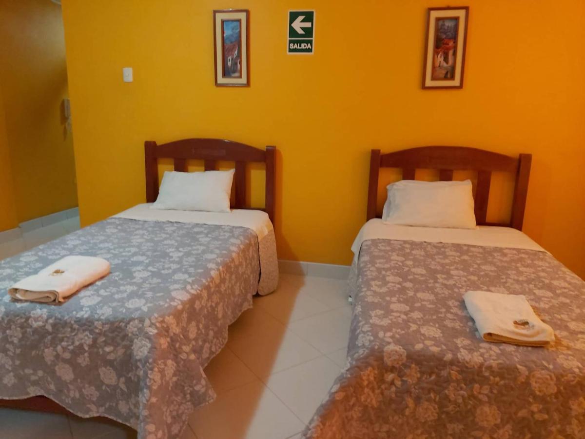 איקה Hotel Y Restaurante Roma מראה חיצוני תמונה