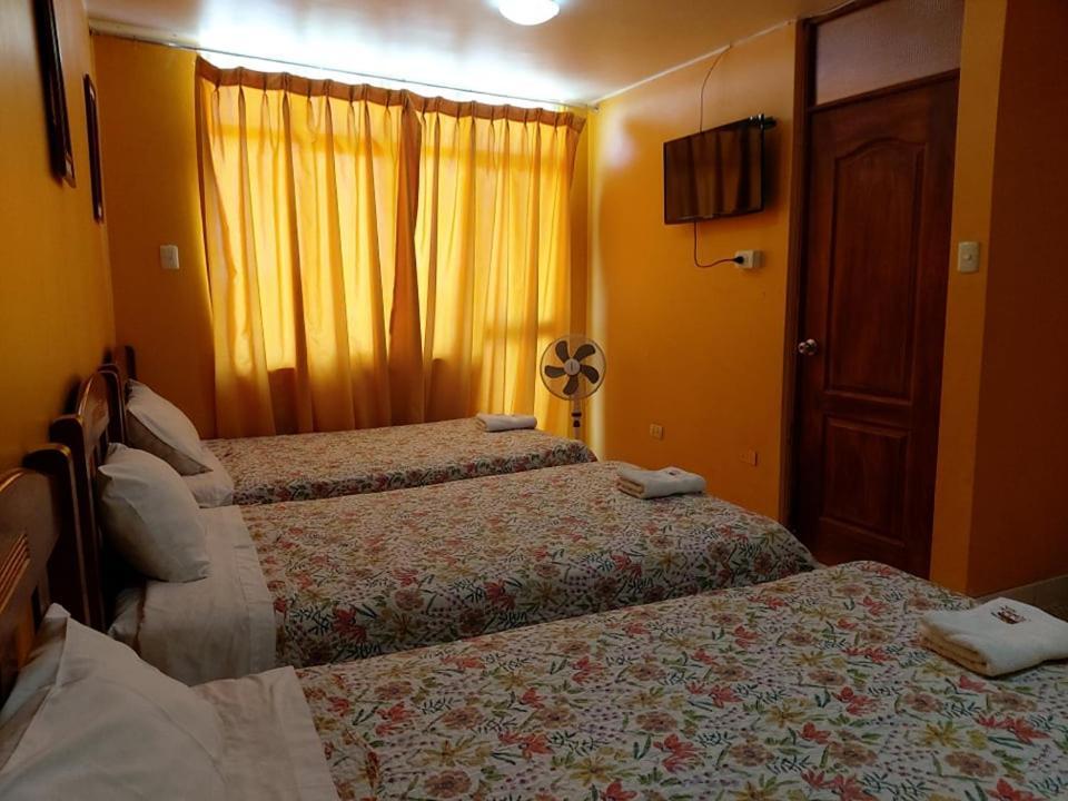 איקה Hotel Y Restaurante Roma מראה חיצוני תמונה